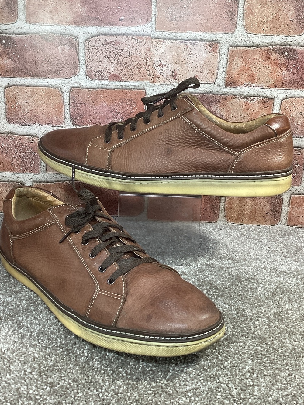 Johnston & Murphy Men’s McGuffy leather sneakers size 13